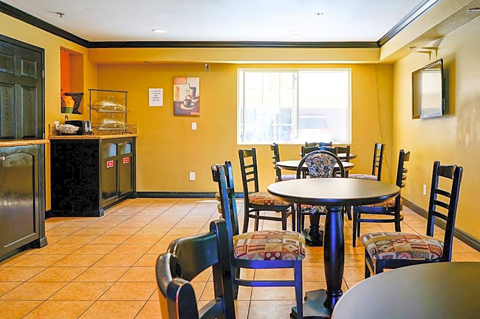 Ramada by Wyndham Ontario