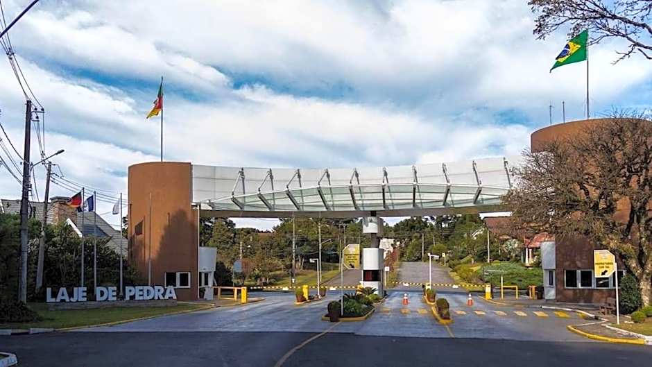 Studio Super Luxo Laje de Pedra MV (3019)