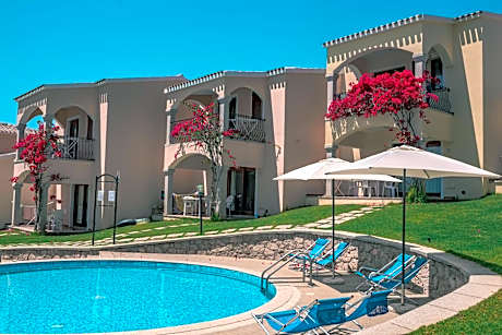 The Fantastic Residenza Badus 2-bedroom apartment sleeps 6child With Sea View