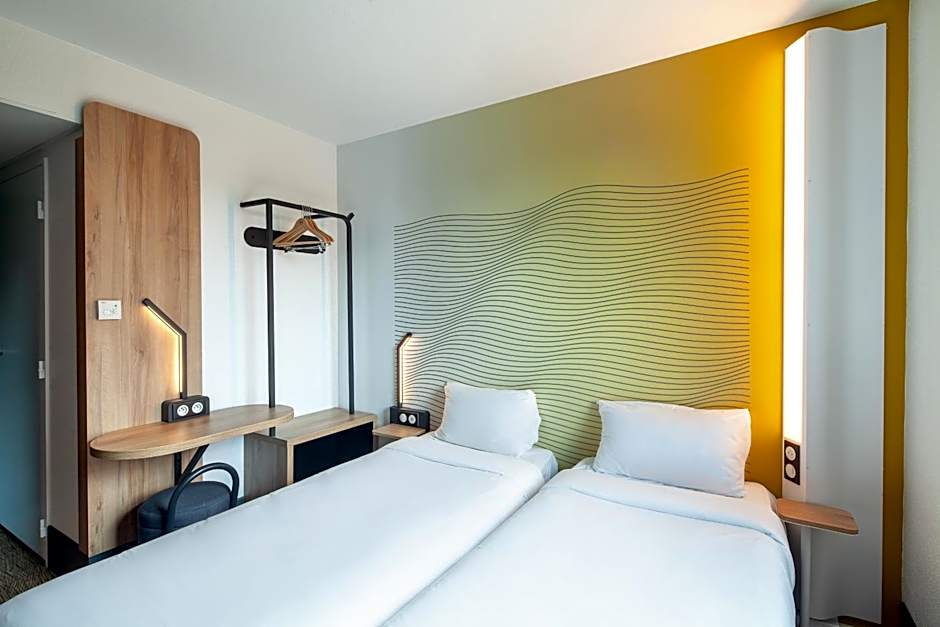 B&B HOTEL Paris Porte des Lilas