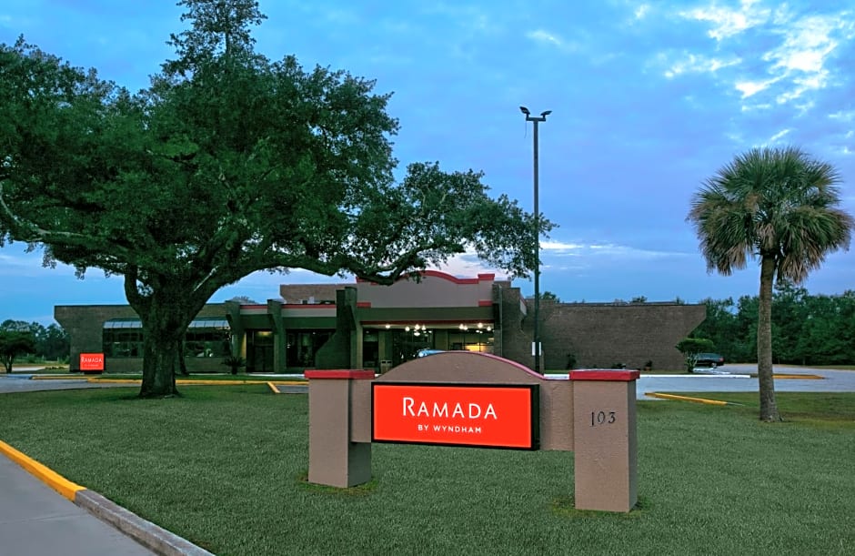 Ramada by Wyndham Diamondhead I-10/Gulfport