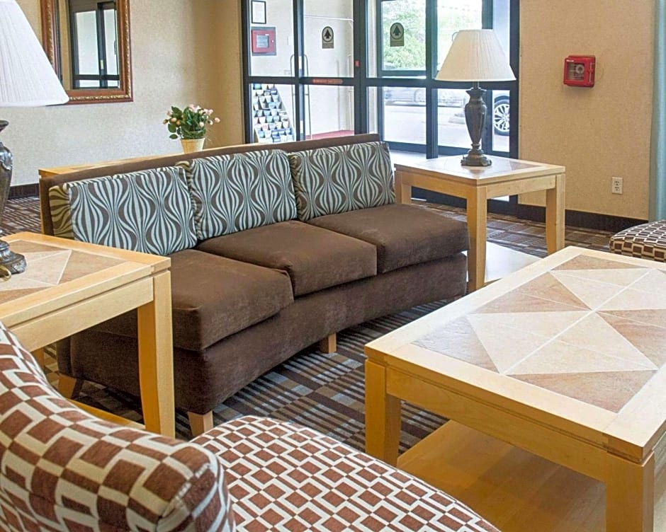 Quality Inn & Suites