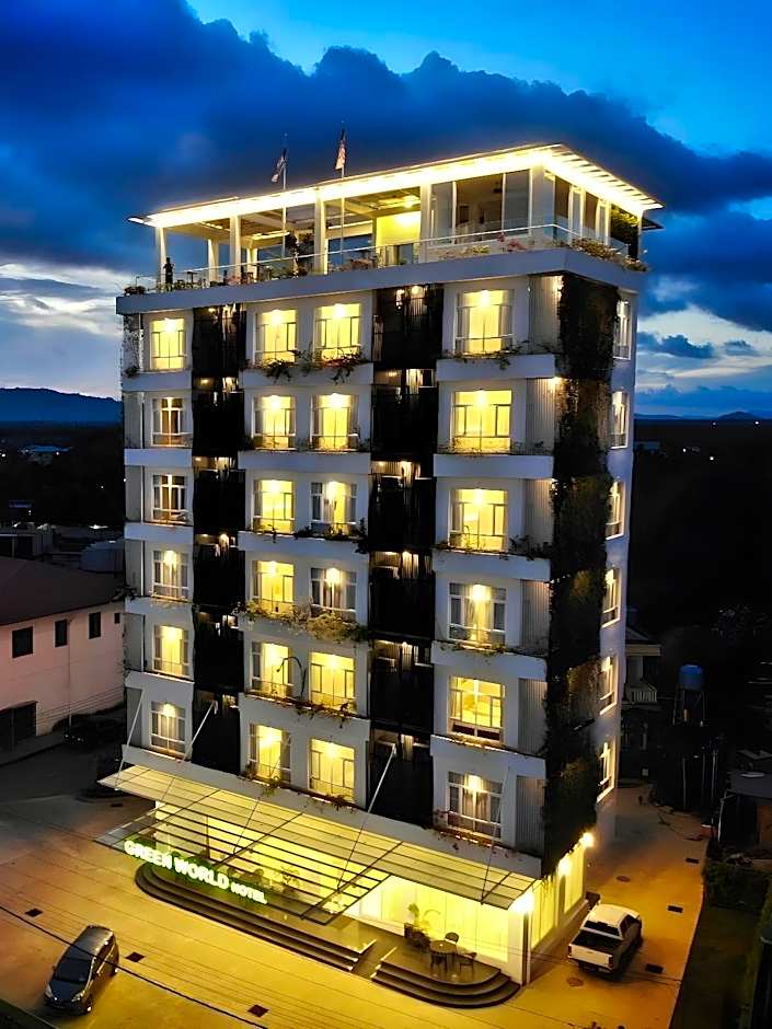 Green World Hotel