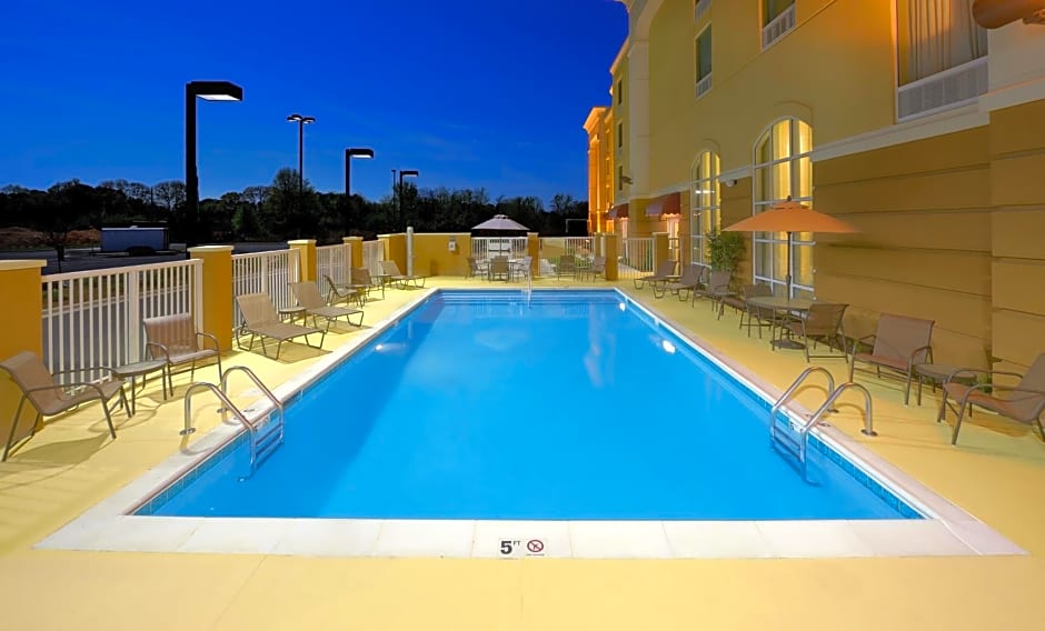 Hampton Inn & Suites Scottsboro
