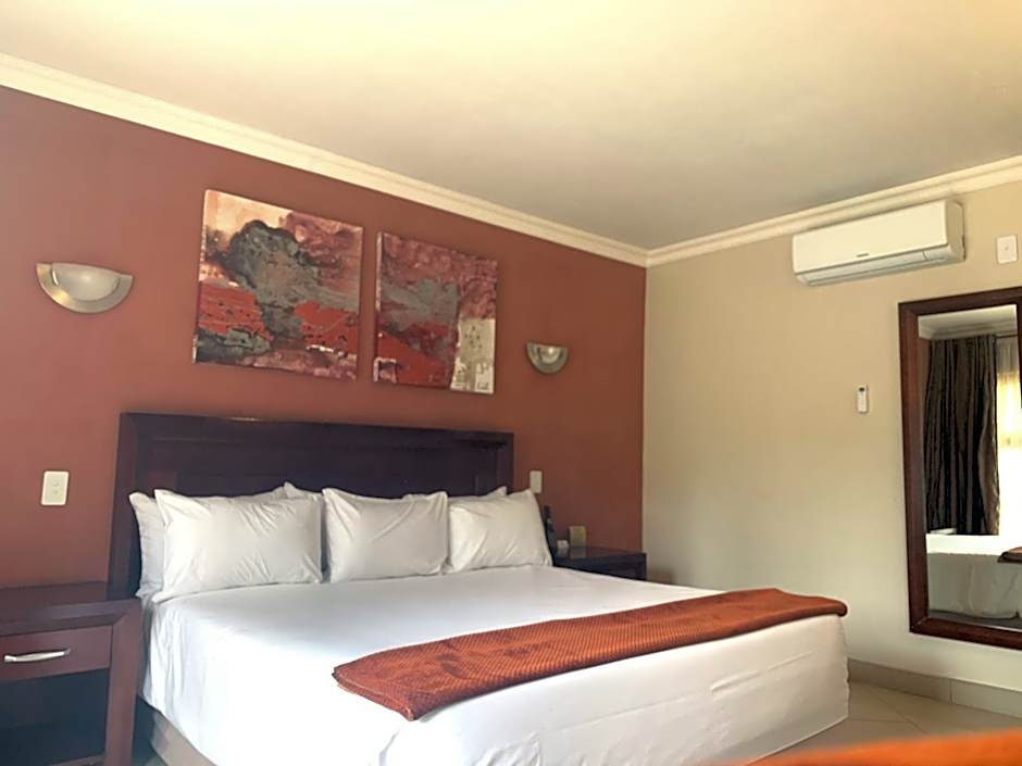 Royal Hotel
