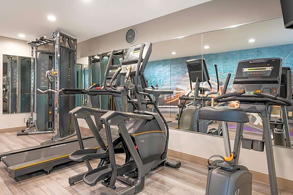 Best Western Plus Lafayette Hotel University Area