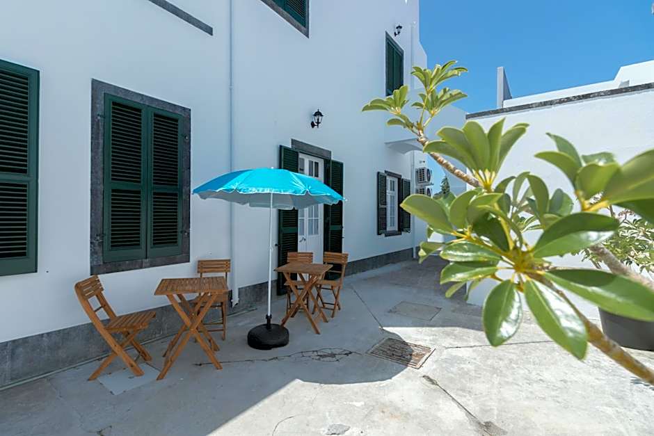 Lagoa Hostel & Suites