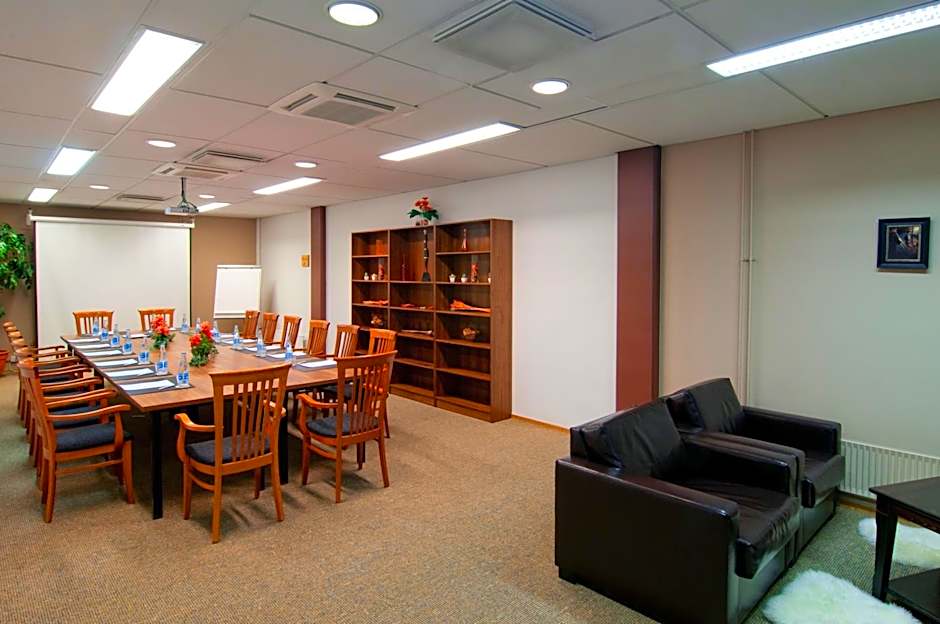 Holiday Inn Helsinki-Vantaa Airport By IHG