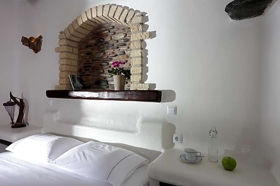 Astrolithos Boutique