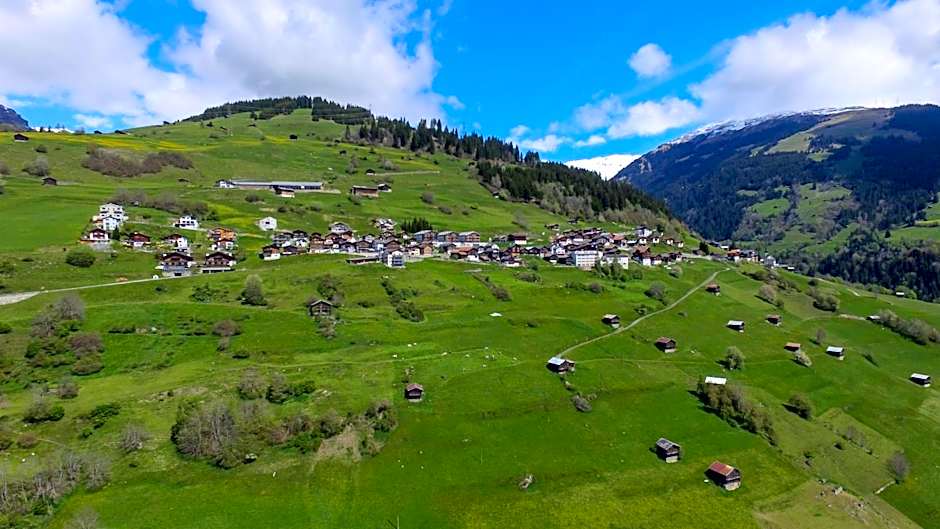 Hotel Garni Postigliun Andiast