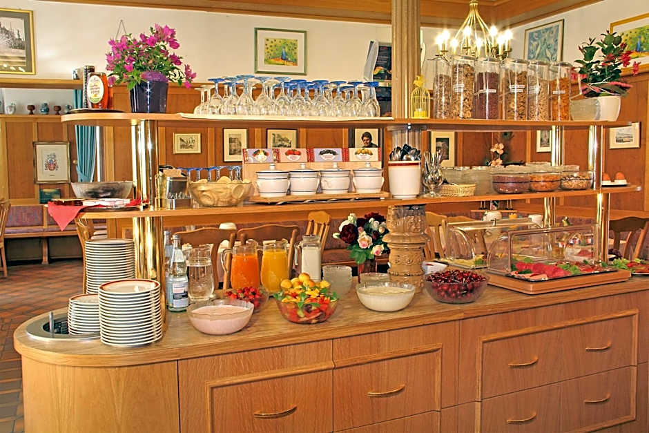 TIPTOP Hotel Garni Pfauen