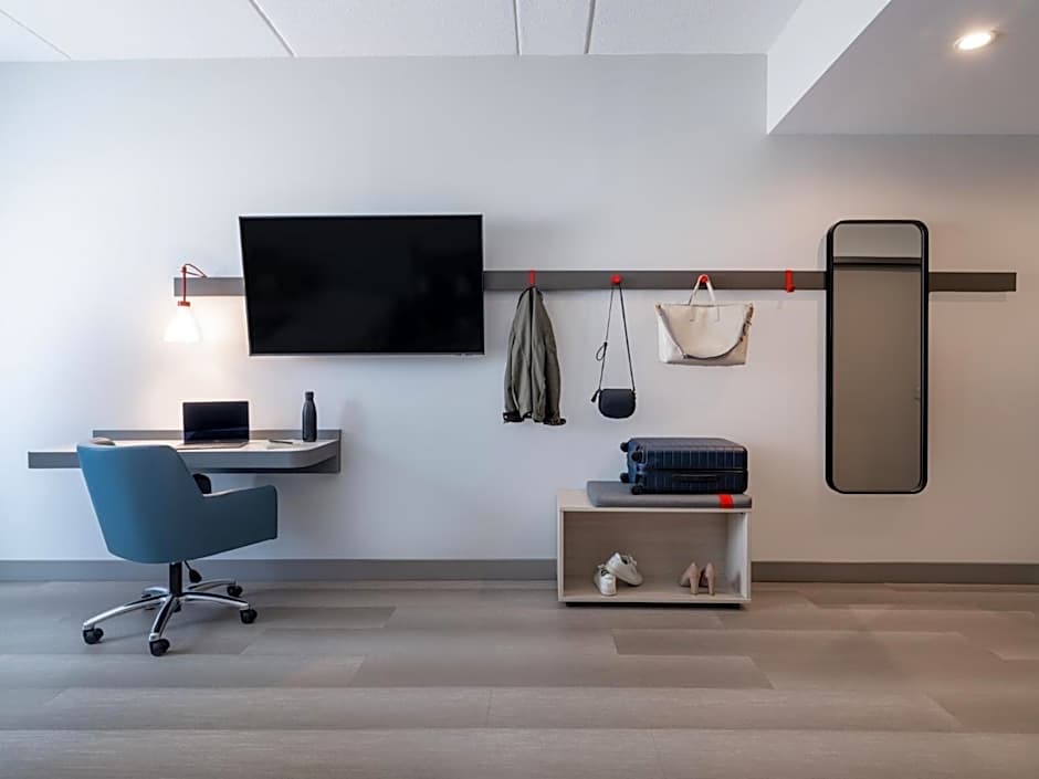 avid hotels - Toronto - Vaughan Southwest By IHG