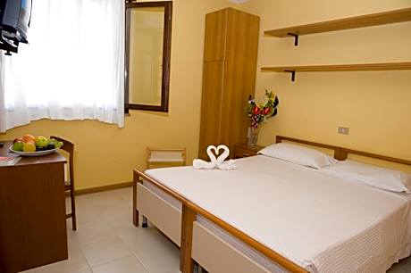 Quadruple Room with Balcony