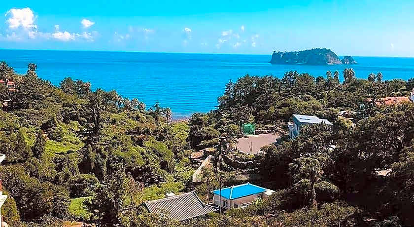 GoldOne Hotel & Suites