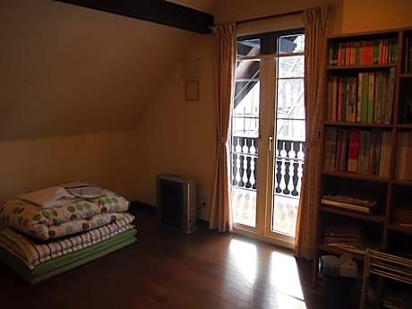 Japanese-Style Triple Room with Shared Bathroom