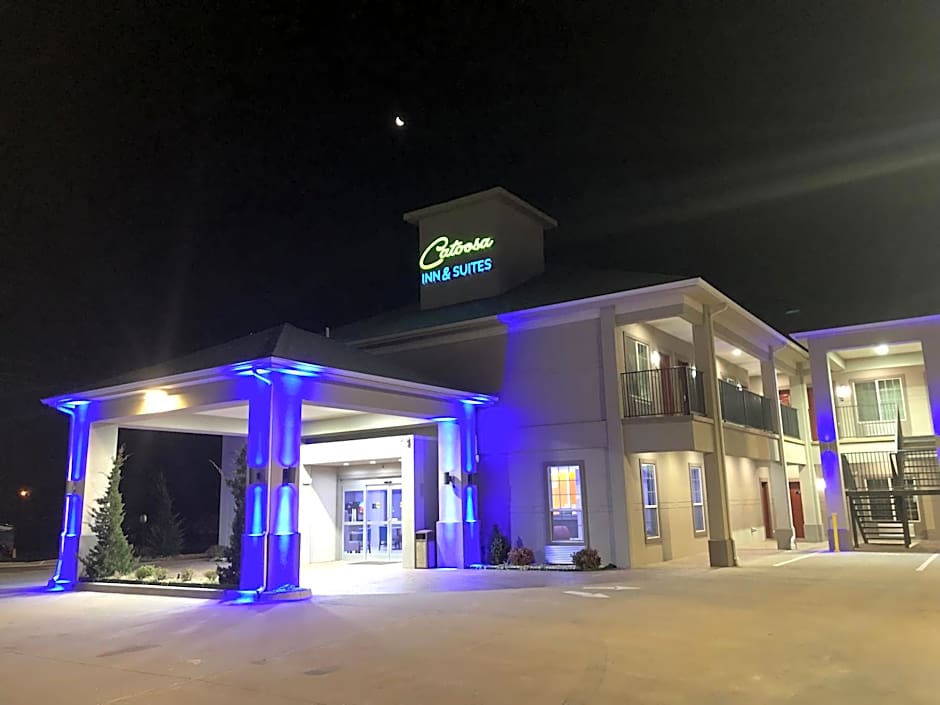 Catoosa Inn & Suites