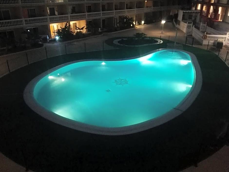 APARTAMENTOS PARQUE CAROLINA