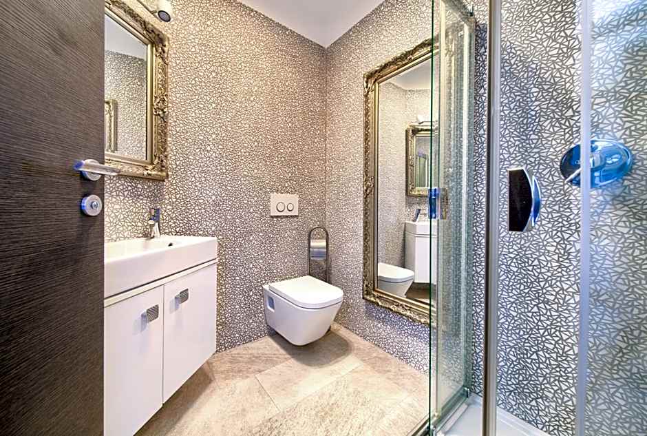 Villa Miracle 2 with heated pool