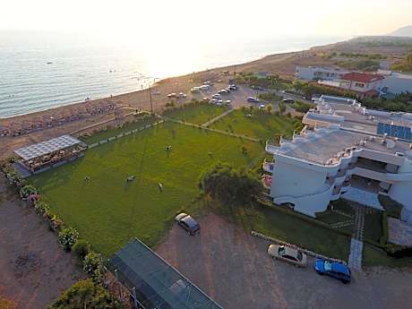 Ostria Hotel Kakovatos Beach