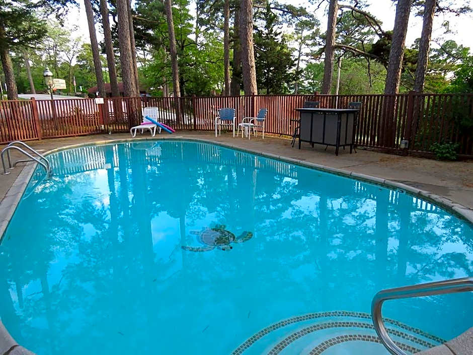 Tall Pines Inn