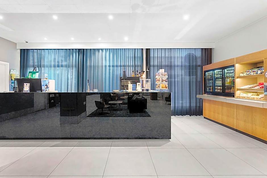 Best Western Plus Airport Hotel
