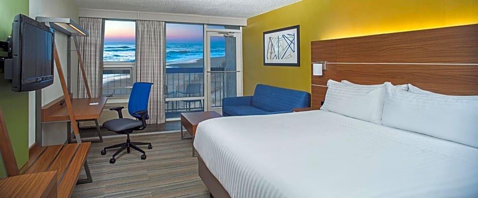 Holiday Inn Express Nags Head Oceanfront, an IHG Hotel