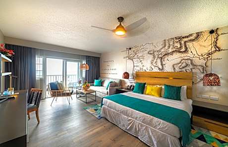 Deluxe Oceanfront King