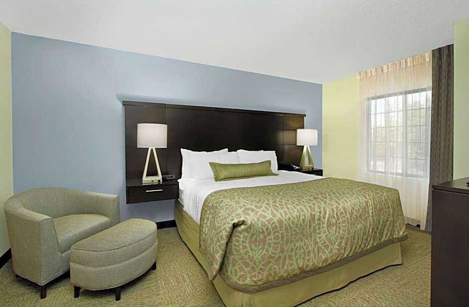 Staybridge Suites Tysons - McLean By IHG