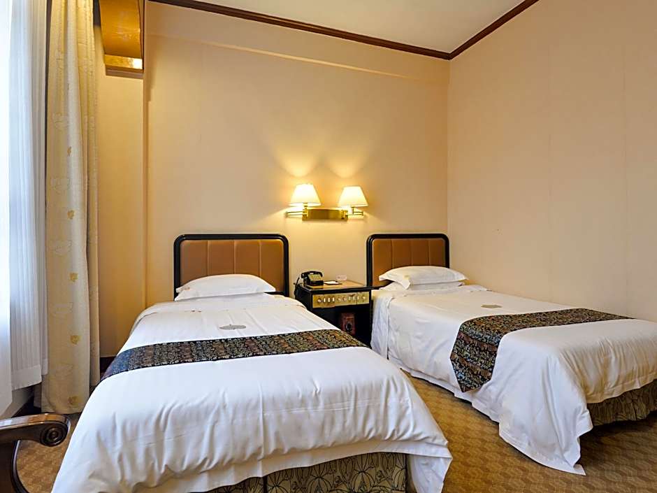 Guangzhou Aiqun Hotel