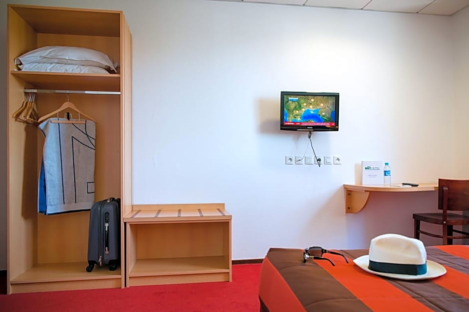 Brit Hotel Saint Malo  Le Transat