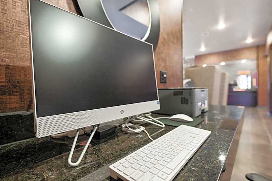 Cobblestone Hotel & Suites - Mosinee