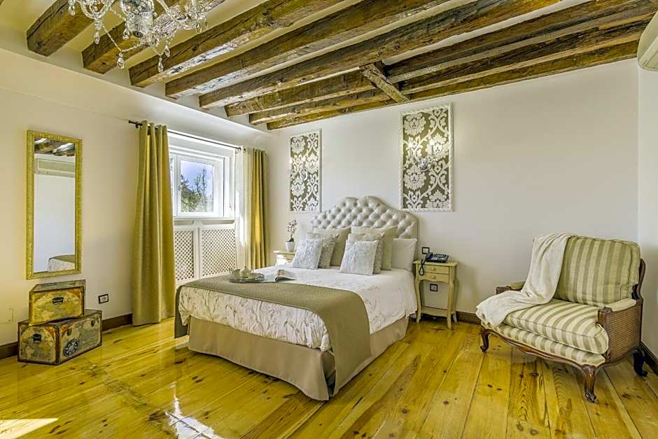 Oriente Palace Apartments