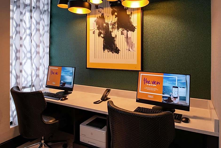 Hampton Inn By Hilton & Suites Winston-Salem Downtown