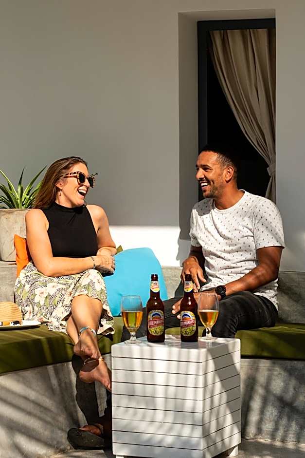 Casa Beach Hotel "Casa Del Mar"