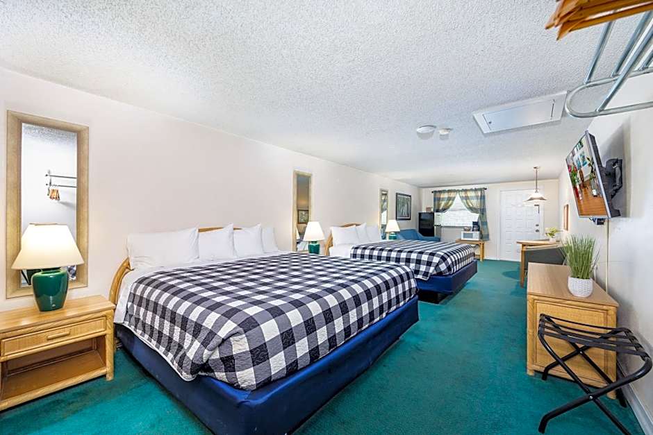 Photo 1 of 8 of Studio 2 King Beds