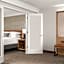 Sheraton Milwaukee Brookfield