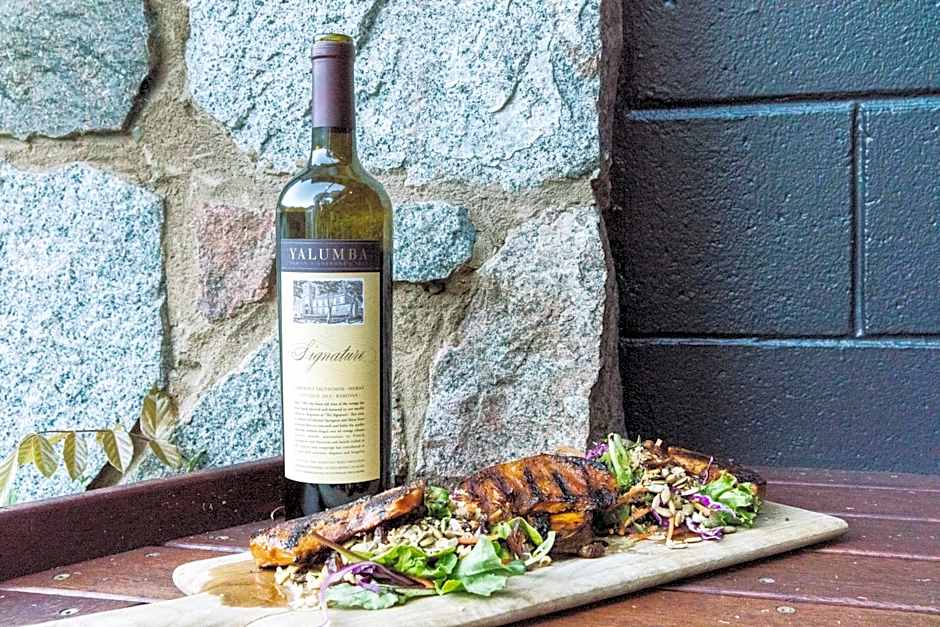 Bernti's Mountain Inn