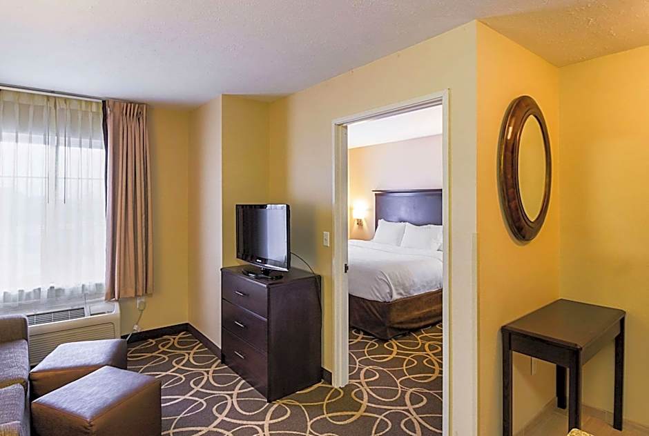 MainStay Suites Fargo - I-94 Medical Center