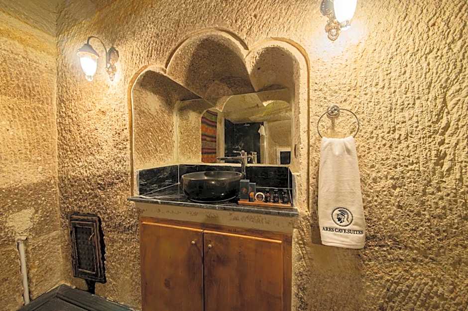 Ares Cave Suites