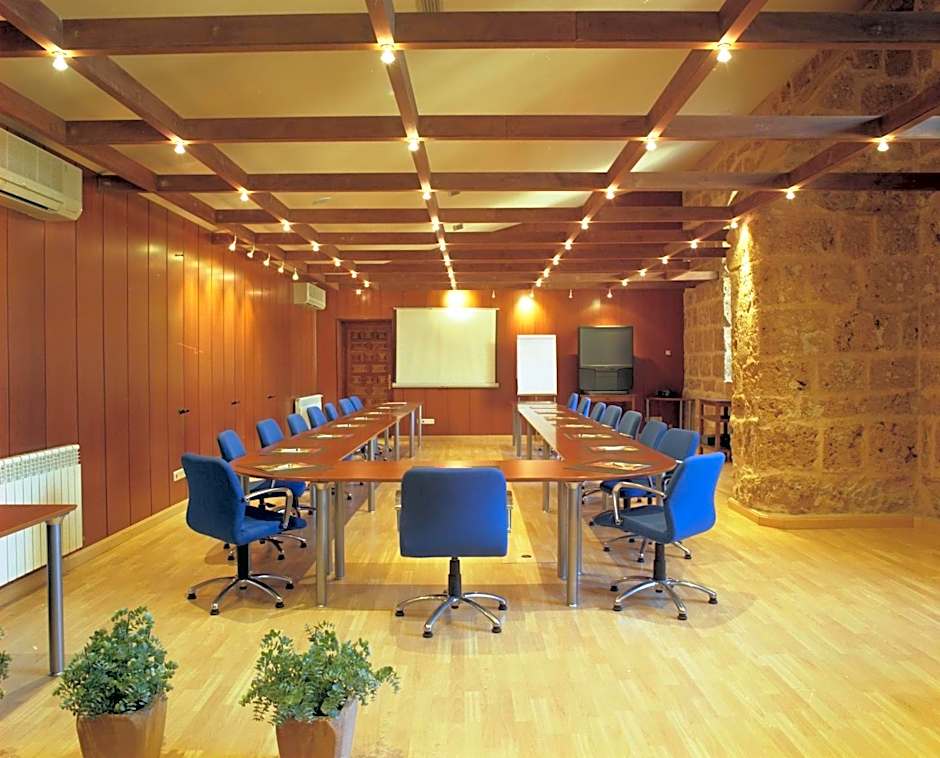 Monasterio De Piedra