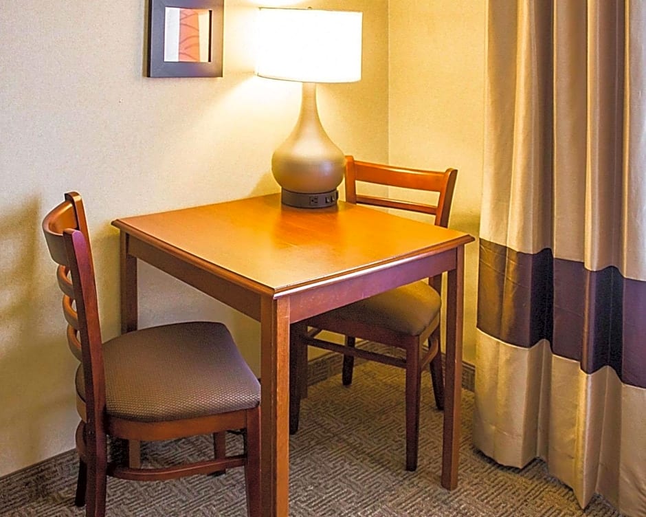 Comfort Inn Guilford near I-95