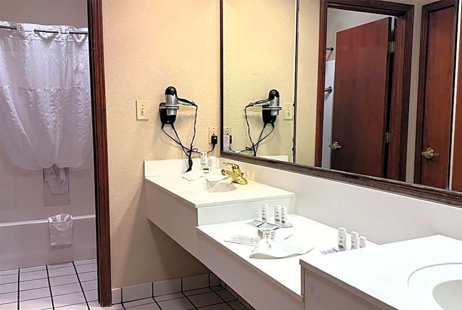 Baymont by Wyndham Plainfield/ Indianapolis Arpt Area