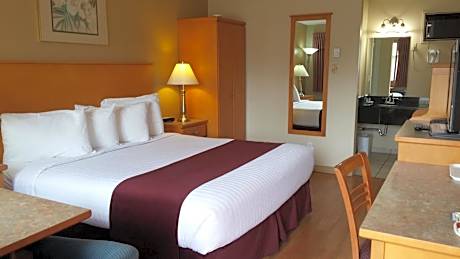 Canadas Best Value Inn and Suites Vernon