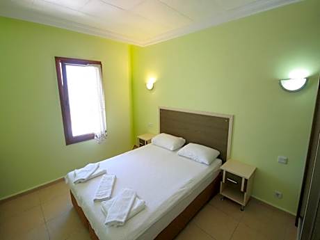 One Bedroom Apartment