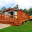 Angie's Haven, Superb 2 Bedroom Lodge with Hot Tub - Sleeps 6 - Felmoor Park