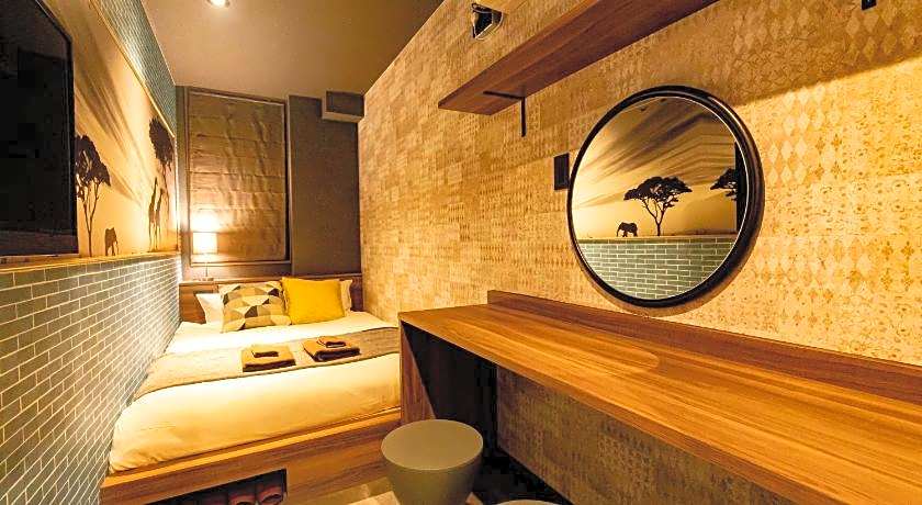 UNDER RAILWAY HOTEL AKIHABARA