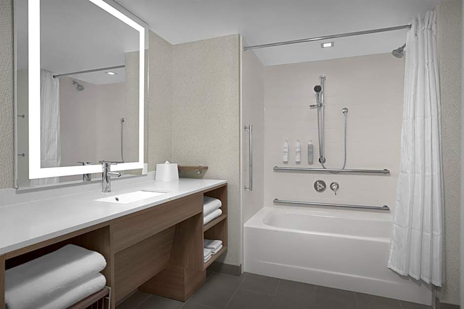 Home2 Suites by Hilton Chelmsford Lowell
