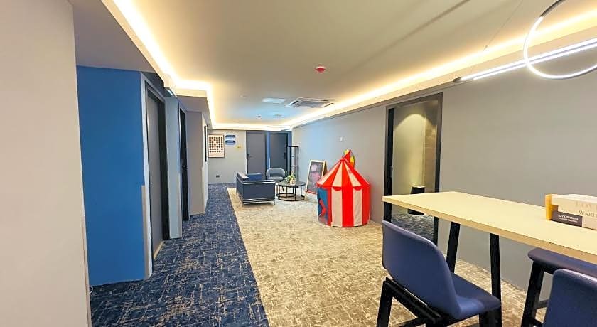 Blue Lagoon Hotel @ Bandar Sunway