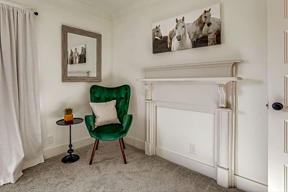 NEW! Highland House of Historic Downtown Franklin