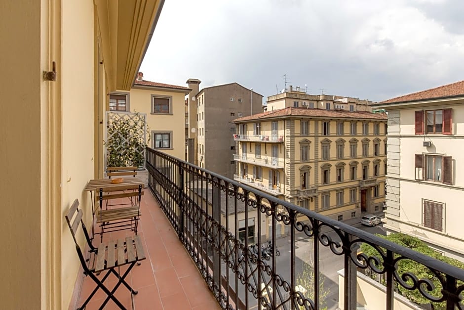 Apollo Guest House